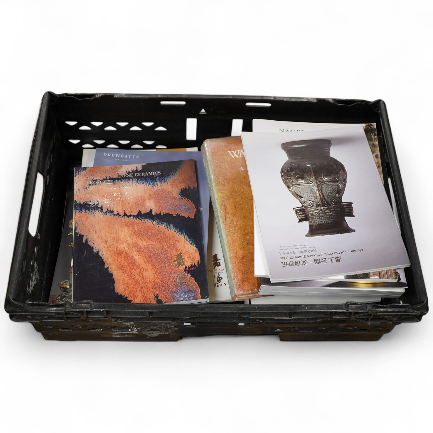 A collection of various Chinese auction catalogues and reference books